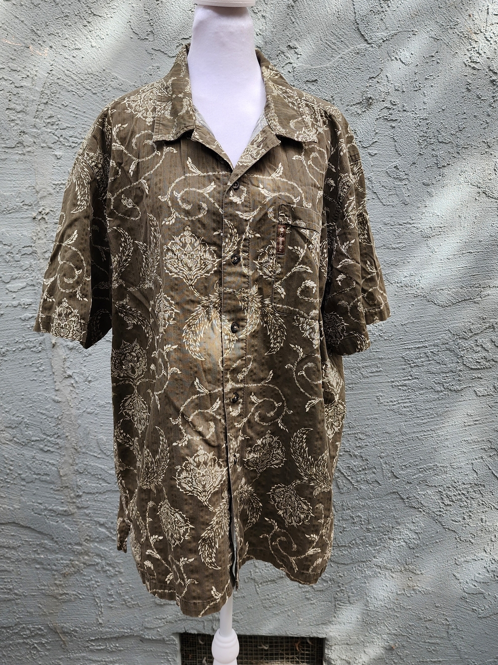 Columbia Men’s Olive Green Floral Button Down Shirt Seersucker Cotton Size L
